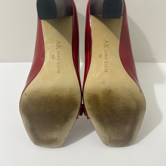 Anne Klein Shoes - Picture 3 of 3